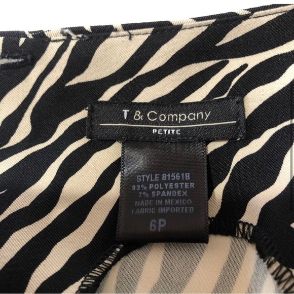 T & Company zebra sleeveless button on back blouse - Picture 4 of 13